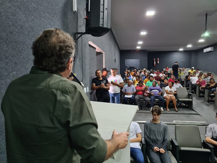 Prefeitura de Sousa entrega documentação de posse de terras a 70 famílias da Associação Lampião