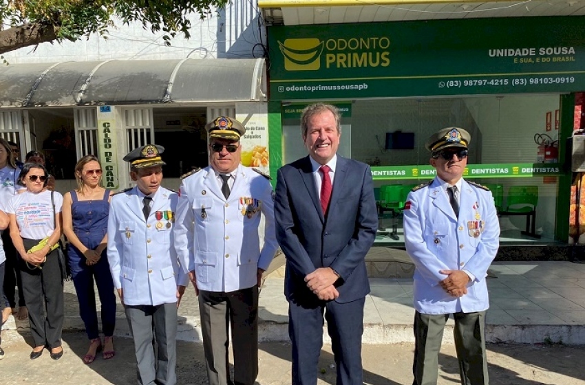 Em Sousa, prefeito Fábio Tyrone destaca estímulo ao amor, pátria e resgate de tradição durante Hasteamento dos Pavilhões e Desfile Cívico Municipal